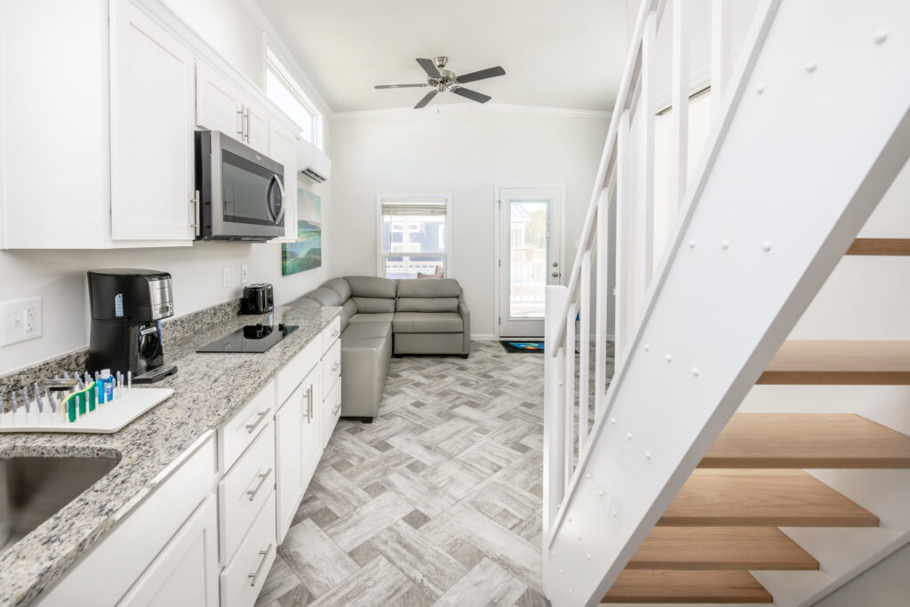 Great Outdoor Cottages Haven 2112 BW-G2