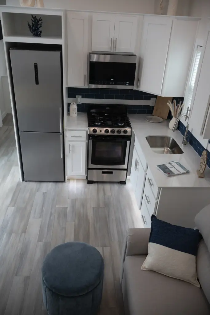 Great Outdoor Cottages Harbor 215-L-G3