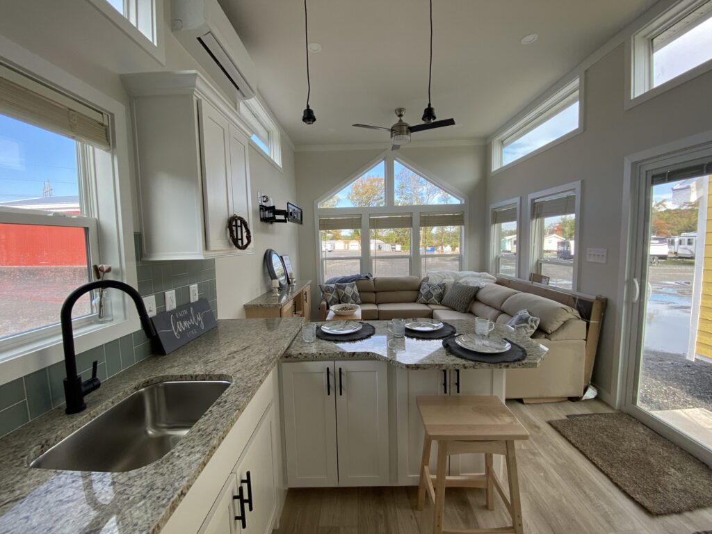 Great Outdoor Cottages Horizon 300-K2