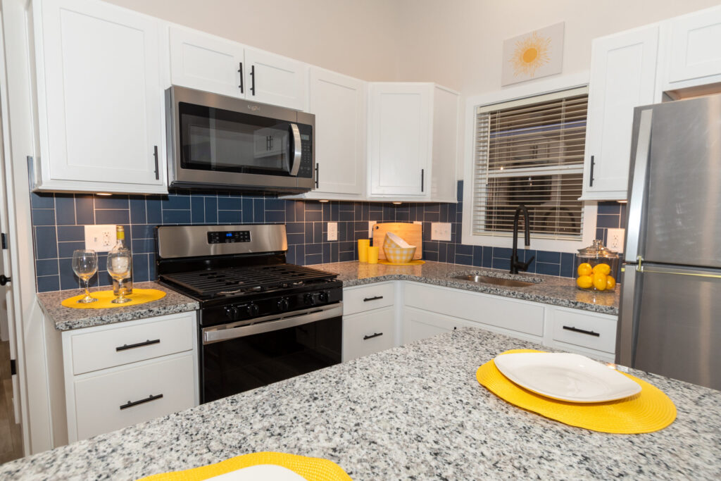 Great Outdoor Cottages Escape 200-L