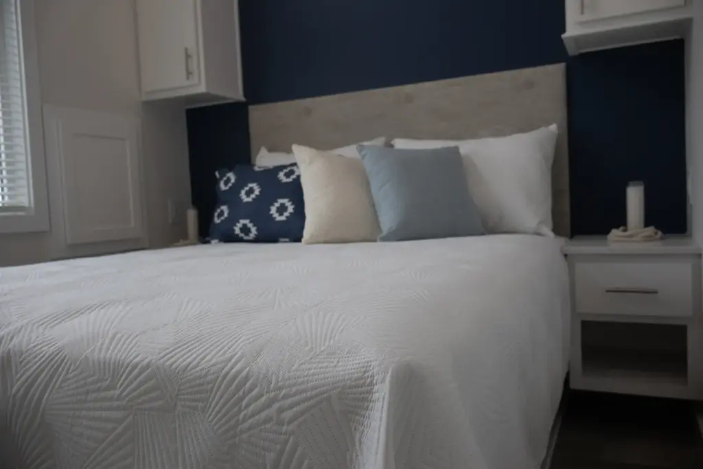 Great Outdoor Cottages Harbor 215-L-G3